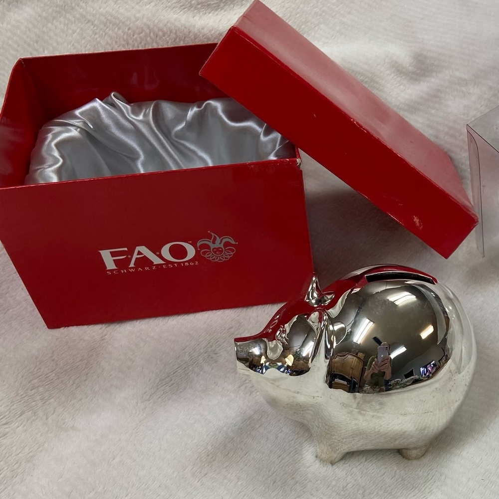 FAO SCHWARZ Silver Pig Bank